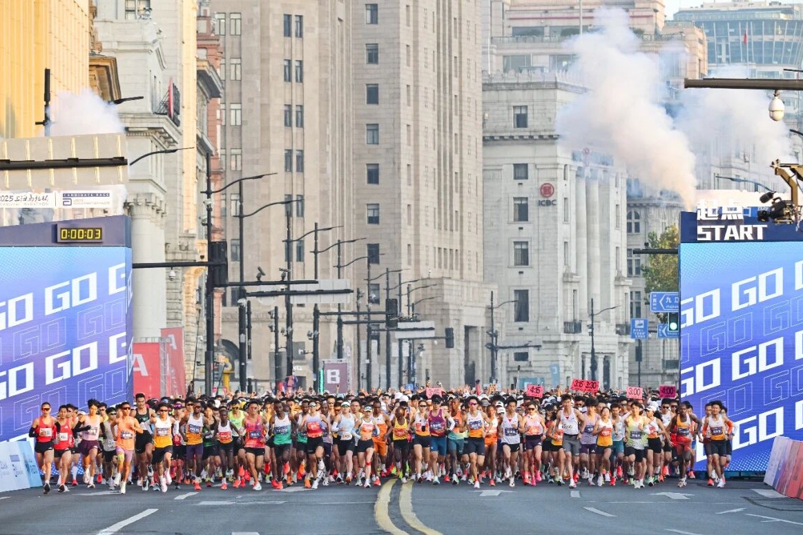La Shanghai Marathon unisce i corridori di tutto il mondo