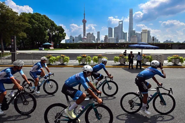 Si è svolta l'edizione 2025 del Giro di Shanghai·Nuove Città, con evidenti novità e miglioramenti