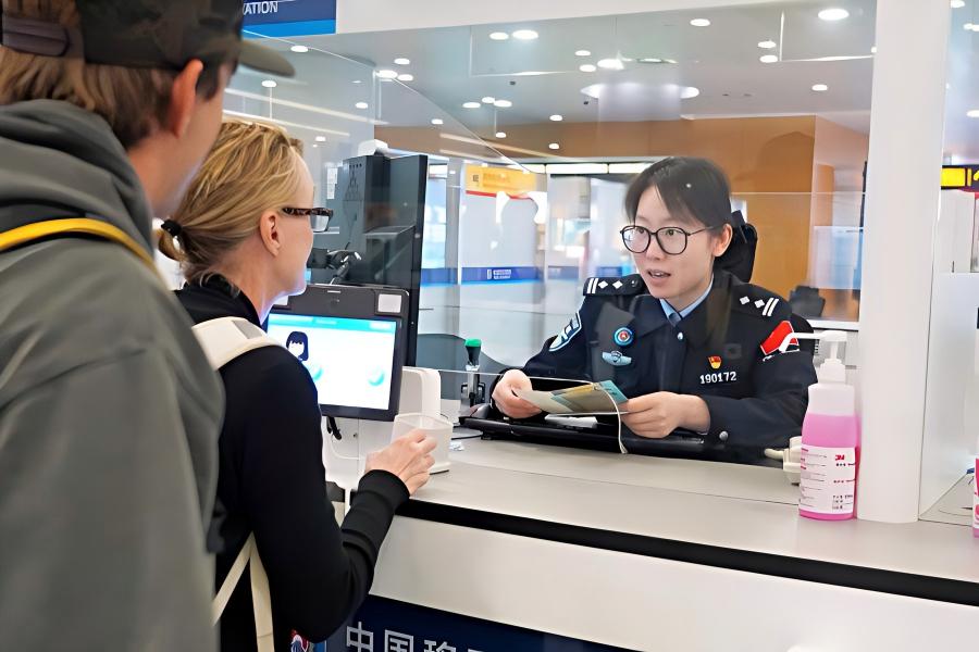 Il numero di stranieri entrati e usciti dall’Aeroporto di Pudong quest’anno ha superato i 3 milioni