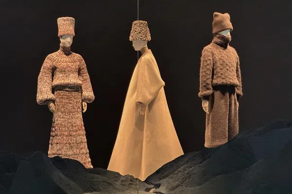 Loro Piana inaugura la sua prima mostra al Museum of Art Pudong di Shanghai