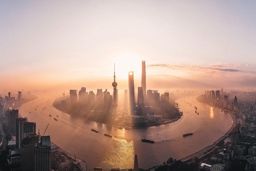 PBOC annuncia sei nuove misure di politica finanziaria al Lujiazui Forum