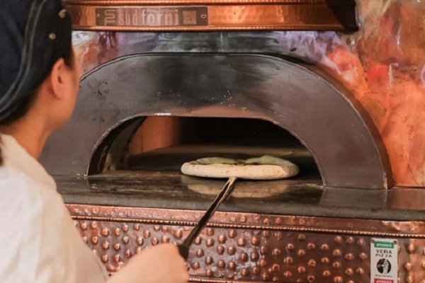 Sapori autenticamente italiani: aperto il nuovo locale PIZZERIA di Pizza Hut a Shanghai