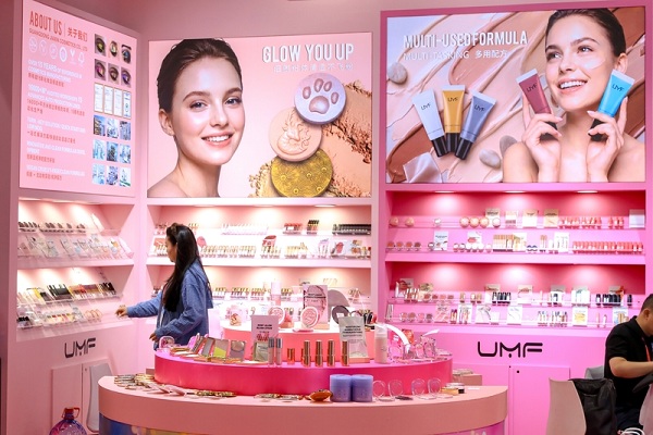 Via libera a Shanghai il progetto pilota per le etichette elettroniche sui cosmetici importati