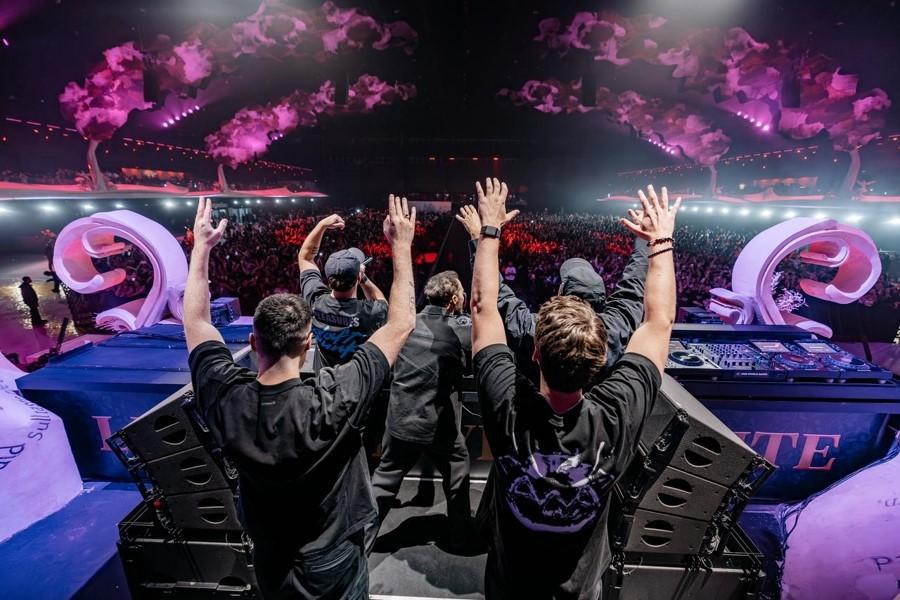 Tomorrowland: il mondo sottomarino incantato approda sul lungofiume Huangpu