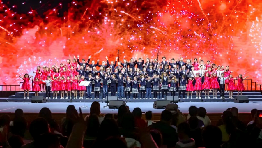 L’incanto del Piccolo Coro dell’Antoniano: un ponte di voci tra Italia e Cina