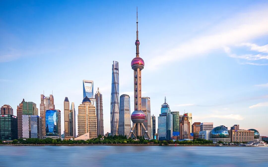 PIL in crescita a Shanghai: stabilità e nuovi settori trainanti  — Un’analisi dell’economia di Shanghai nei primi tre trimestri del 2025