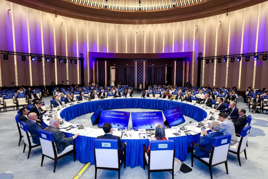 Shanghai accoglie il Global Exhibition CEO Summit 2025